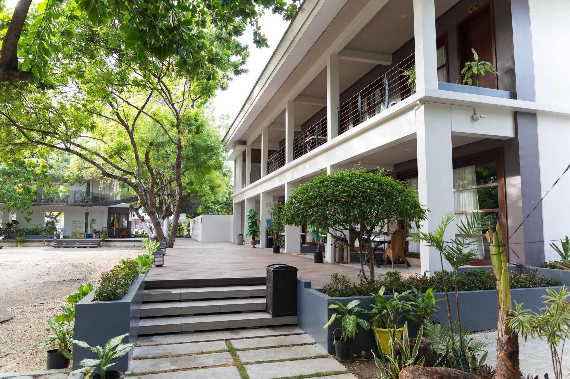 การันโช บีช เฮาส์ Hotel มักตัน ภายนอก รูปภาพ